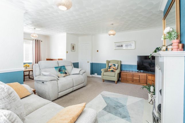 41 Queens Avenue, Warrington photo 4