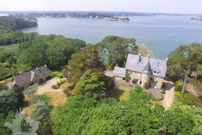 Properties for sale in Ploemel, Belz, Lorient, Morbihan, Brittany