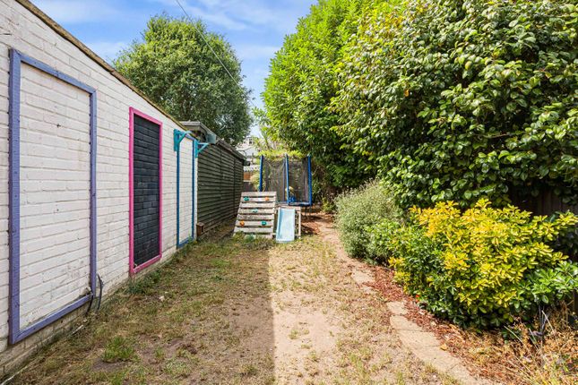 54, Bushmoor Crescent, Shooters Hill photo 4
