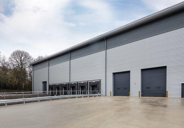 Warehouse to let in Segro Park, Ellesfield Avenue, Bracknell, Berkshire