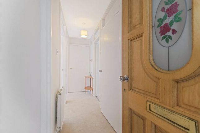 10, Park Avenue, Glasgow photo 3