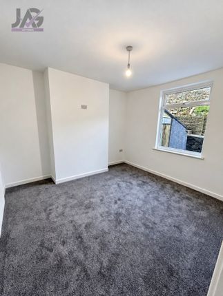 141 Shelone Road, Neath photo 4