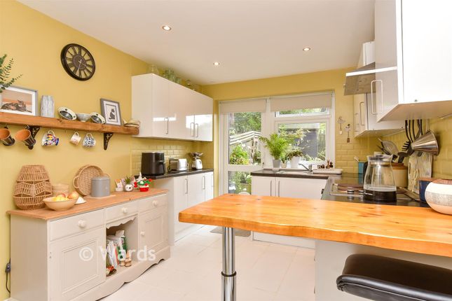 100B, Tunbury Avenue, Chatham photo 4
