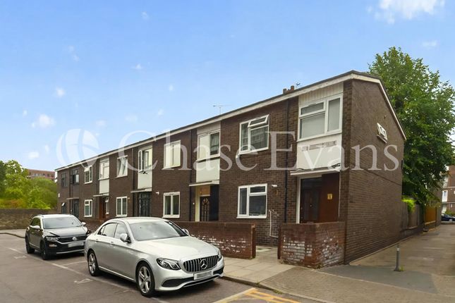 2, Woodall Close, London photo 2