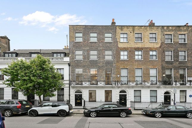 Flat to rent in Weymouth Street, London
