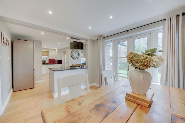 4 Pavilion Way, Congleton photo 3