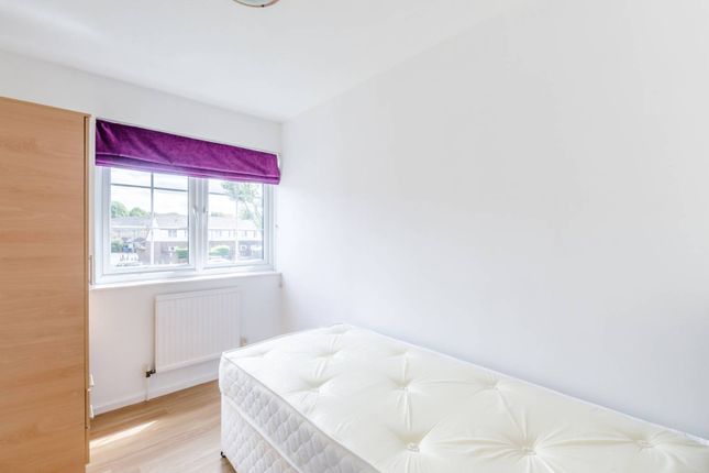 Property to rent in St James's Road, Bermondsey, London