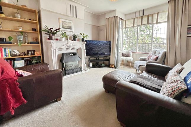 302, Leeds Road, Bradford photo 3