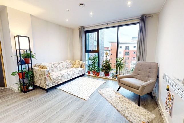 Flat for sale in Downtown, 7 Woden Street, Salford