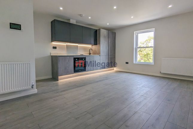 Studio flat on London Road, Sevenoaks, £1,100/mo