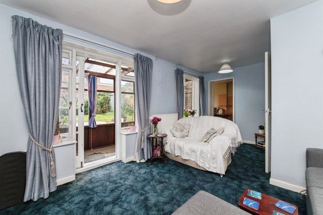 3, Bennett Close, Exeter photo 3