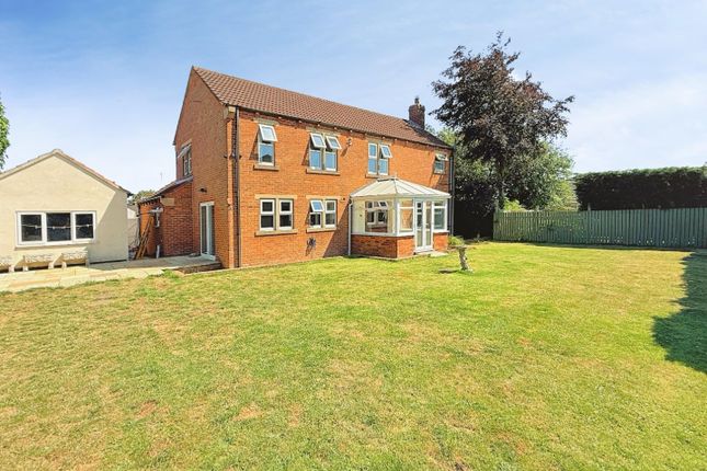 64, Marsh, Pudsey photo 2