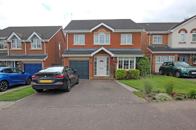 Thumbnail Detached house for sale in Jackdaw Close, Stevenage