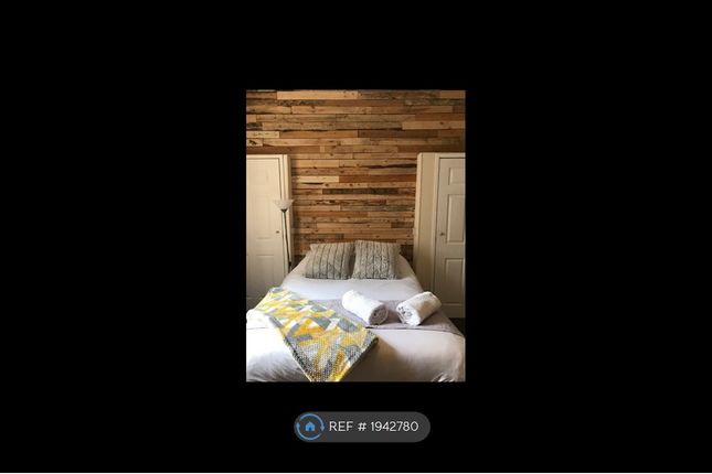 Thumbnail Room to rent in Oaklands Terrace, Swansea