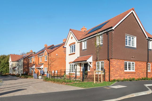 10, Clavering Walk, Cooden, Bexhill photo 3
