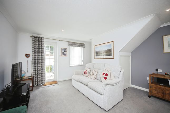 55, Eastgate Gardens, Taunton photo 4