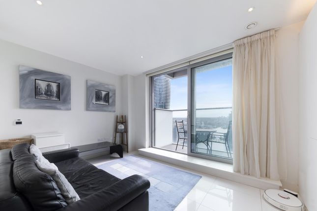Studio for sale in Pan Peninsula Square, Canary Wharf, London