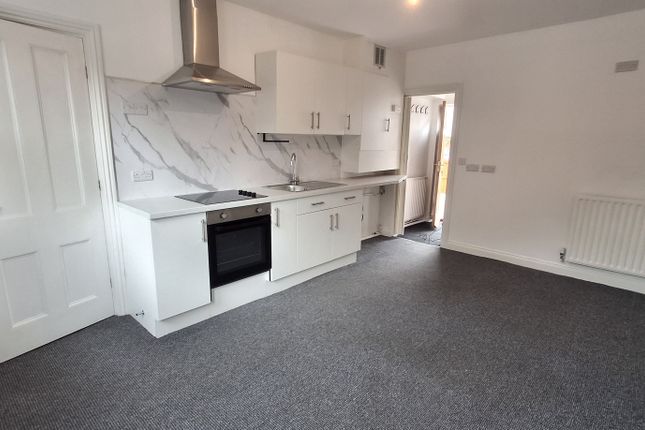 47b, SLEAFORD photo 3