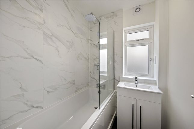 Mountcombe Close, Surbiton photo 4