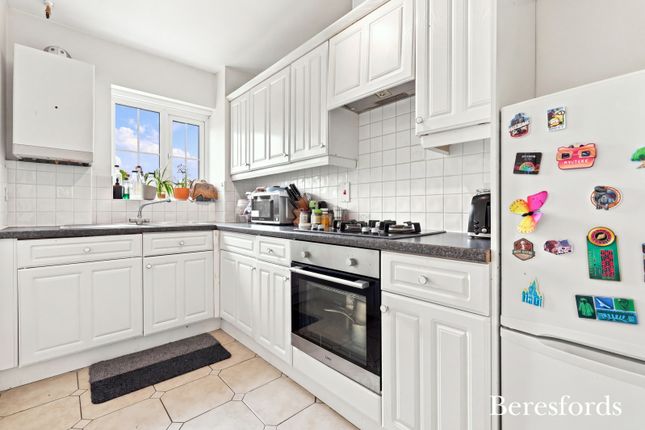 Flat 44, Wellington House,, Kidman Close, Gidea Park photo 3