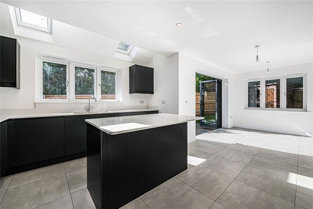 38A, York Close, Horsham photo 4