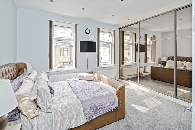 91, Caistor Park Road, London photo 4