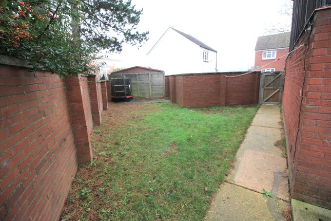 13, Whitethorn Close, Norwich photo 5