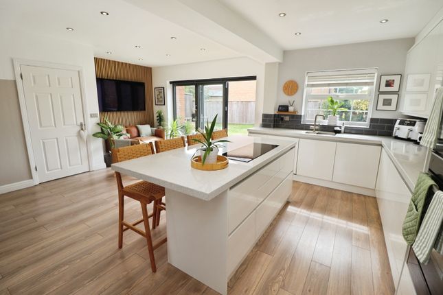 2, Stocking Way, Lincoln photo 2