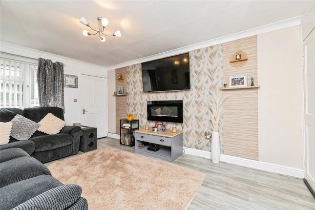 27, Elliott Drive, Tyne and Wear photo 4
