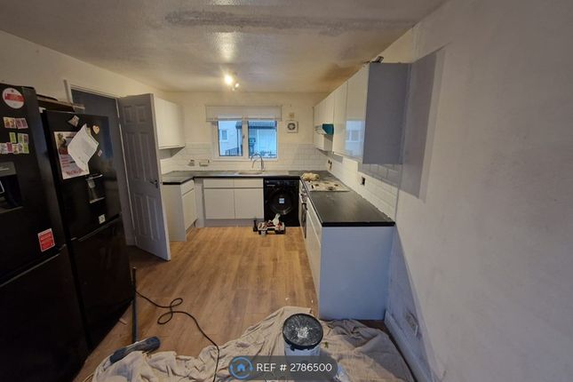 Imphal Close, Colchester photo 3