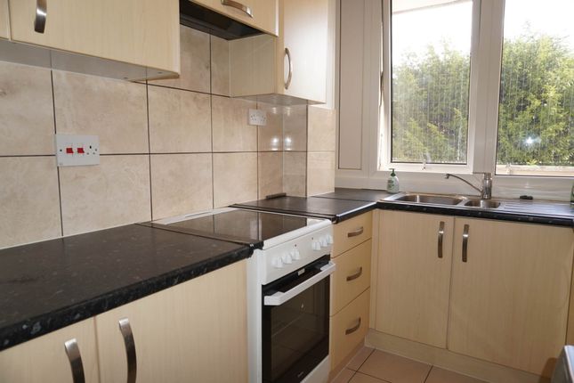 1a Mountpark Road, Greenlaw Court, London photo 2