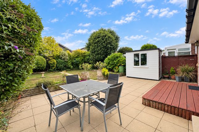 22, Woodlands Close, Hockley photo 3