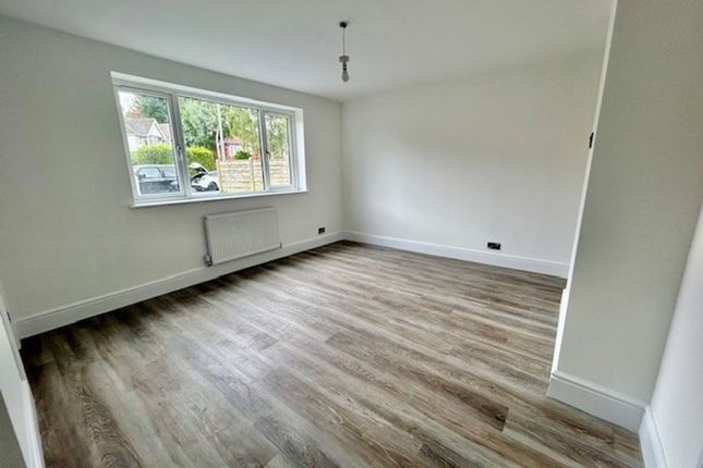 21 Kenworthy Lane, Manchester photo 3