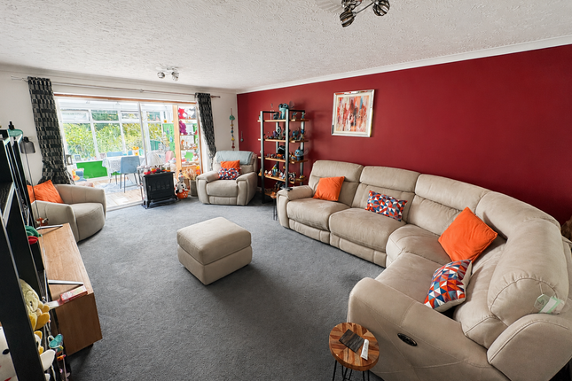 5, Westbourne Close, Somerset photo 2