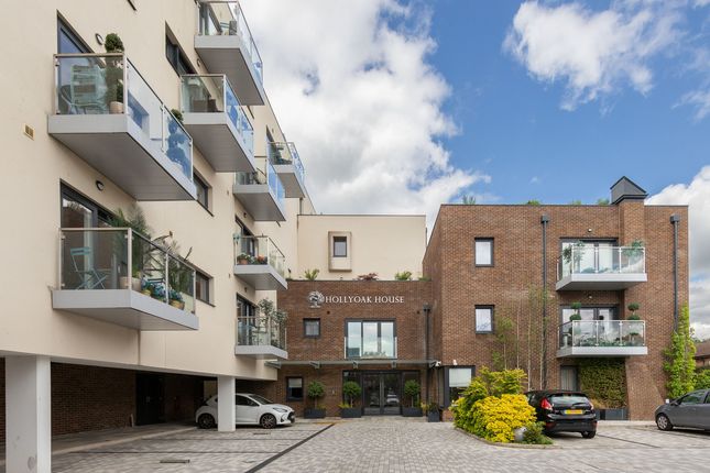 1-bed flat on Flat Flat 2, 256, High Road, Loughton, £375,000