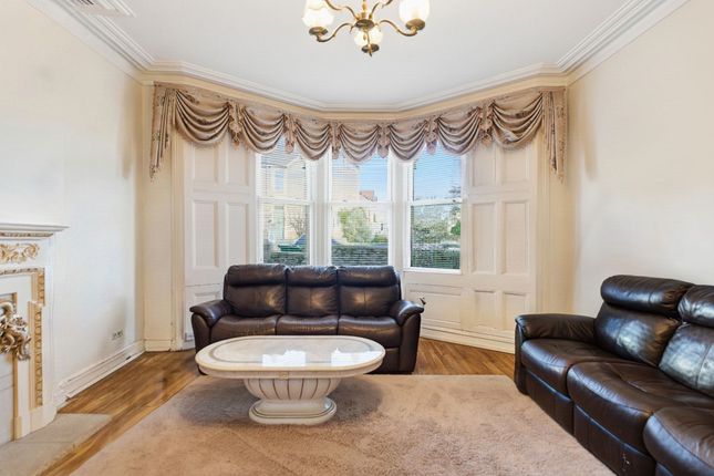 19, Ashcombe Gardens, Weston-super-Mare photo 4
