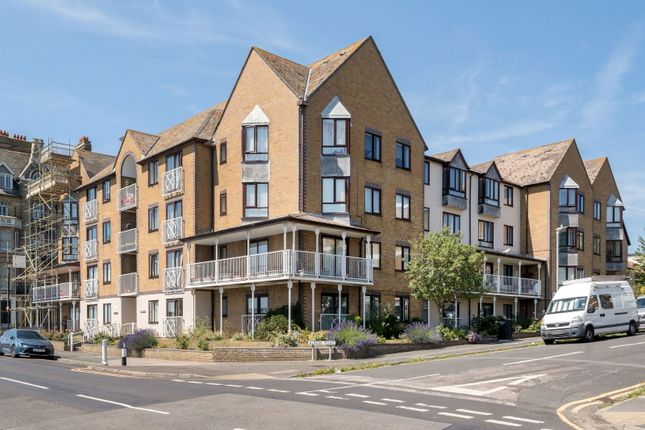2-bed flat on Poldark Court,Flat 40, Victoria Parade, Ramsgate, £160,000