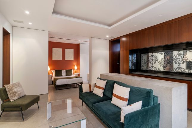 26E kensington Court, London photo 4