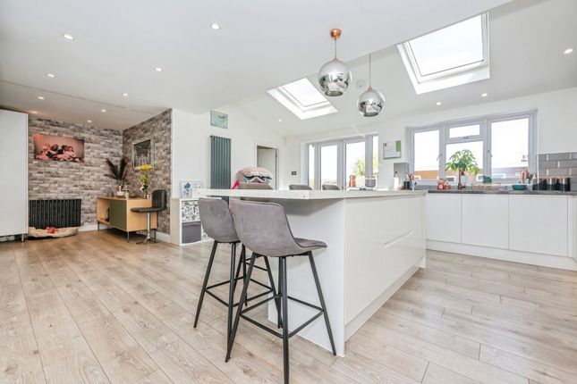 15, Betsham Road, Kent photo 2