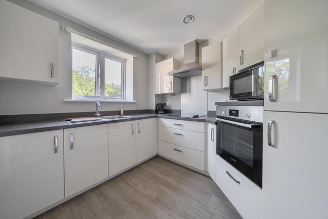 33 Shackleton Place, Bath Road, Devizes photo 4