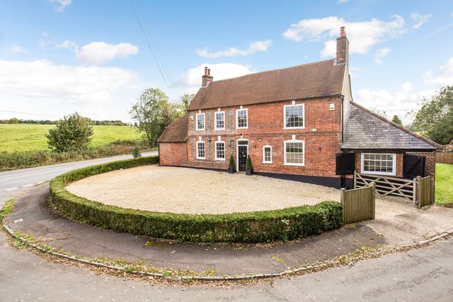 Thumbnail Detached house for sale in Hill Drop Lane, Hungerford