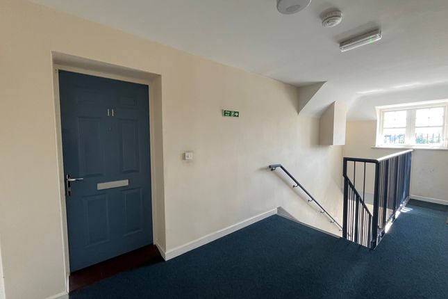 Apartment 11, Roebuck Close, Uttoxeter photo 4