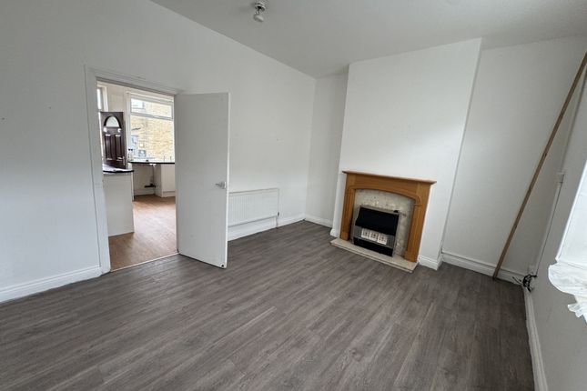 33, Parkside Road, BRADFORD photo 2