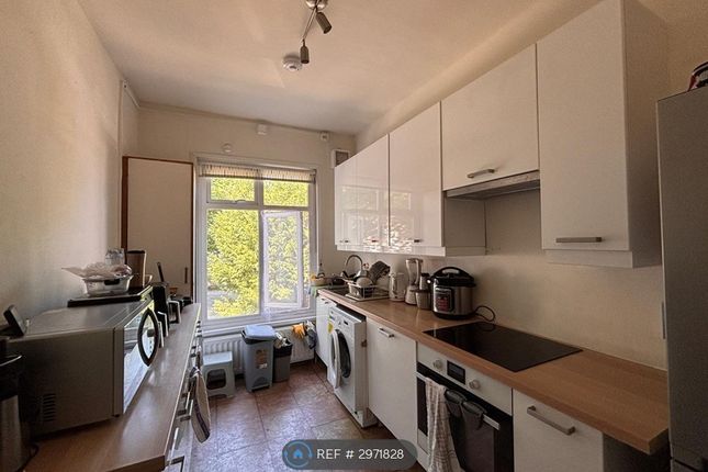 B, Baring Road, Grove Property photo 5