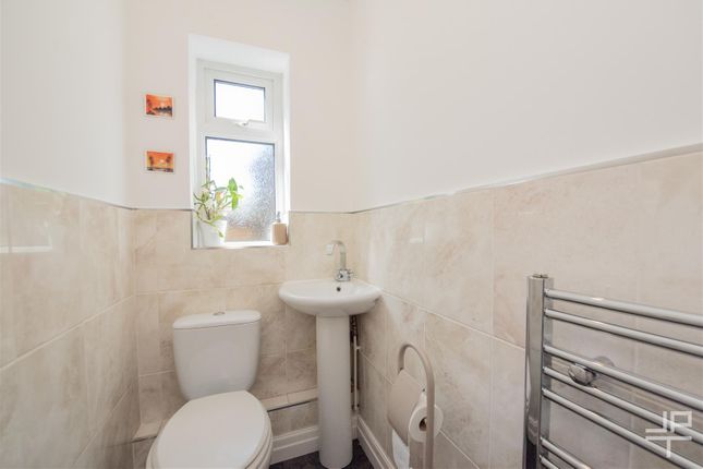 78, Rutherford Drive, Bolton photo 5