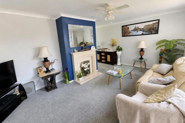 4 Fairview Court, Military Road, Gosport photo 3