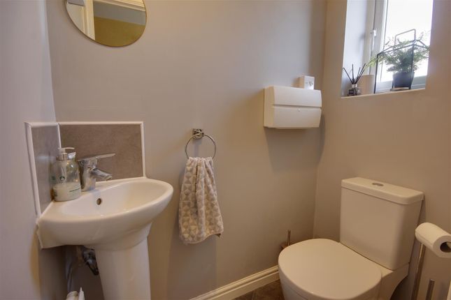 Terraced house for sale in Hampstead Gardens, Kingswood, Hull