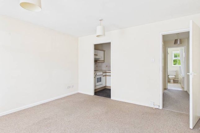 Flat 1, 87 Victoria Street, Gloucester photo 2