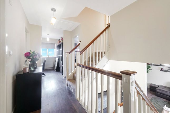 32, Blaeberry Drive, Inverkip photo 4