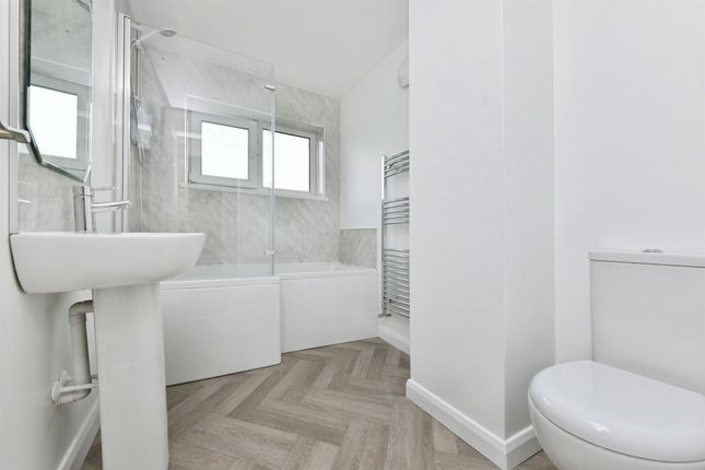 9, Mote Park, Saltash photo 4